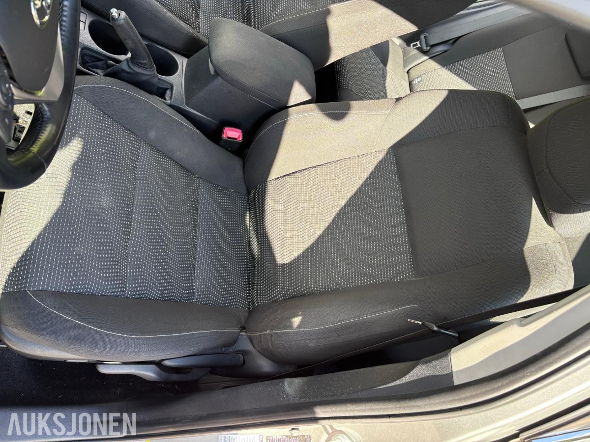 2013 Toyota Auris 1.3, 96238km, Hengerfeste, Ryggekamera